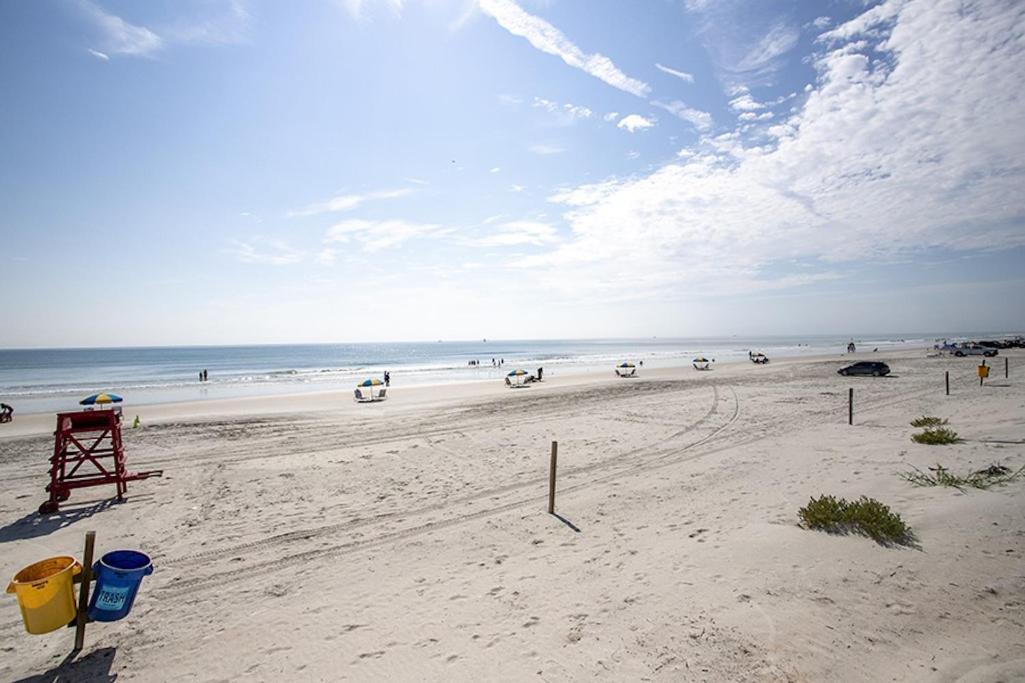 Seabliss, Oceanfront 1St Floor Cozy Condo Daytona Beach Room photo