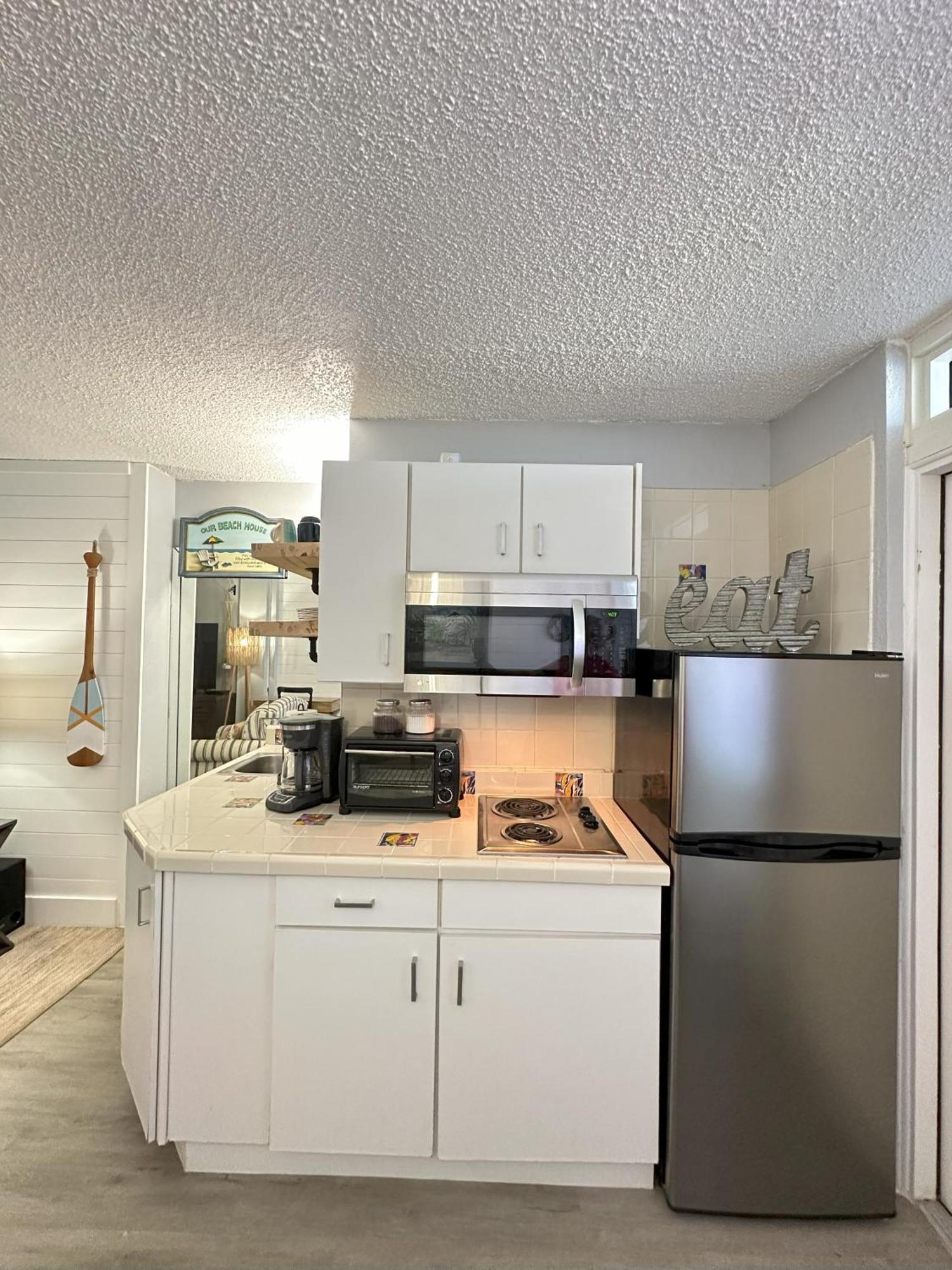 Seabliss, Oceanfront 1St Floor Cozy Condo Daytona Beach Room photo