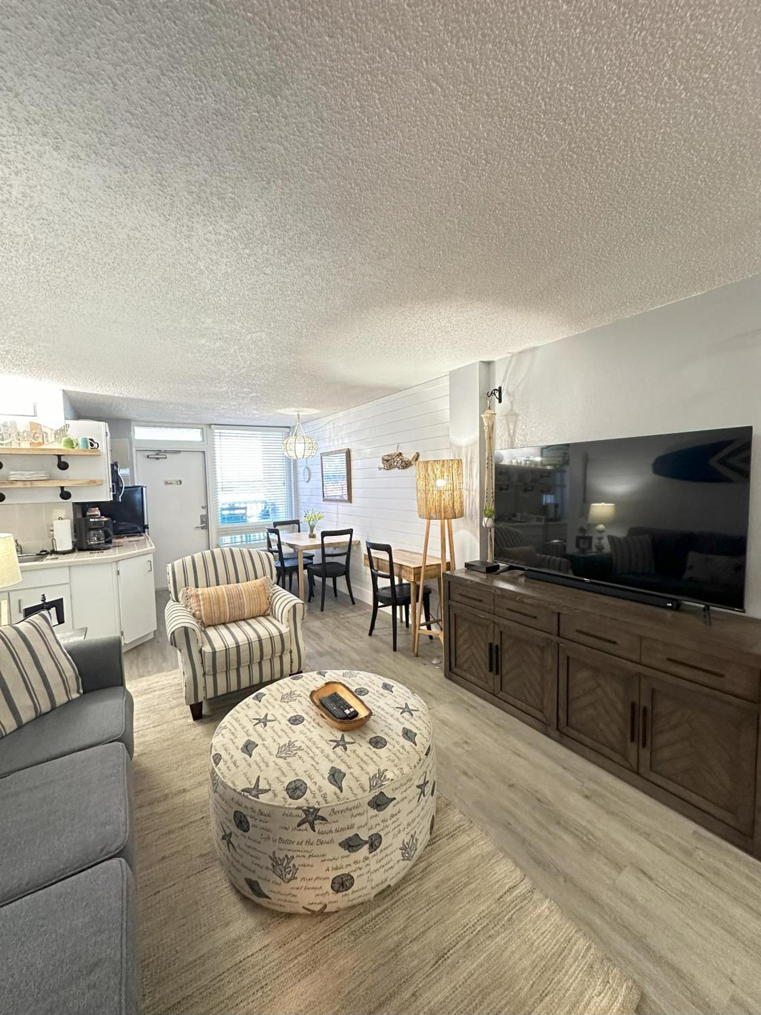 Seabliss, Oceanfront 1St Floor Cozy Condo Daytona Beach Room photo