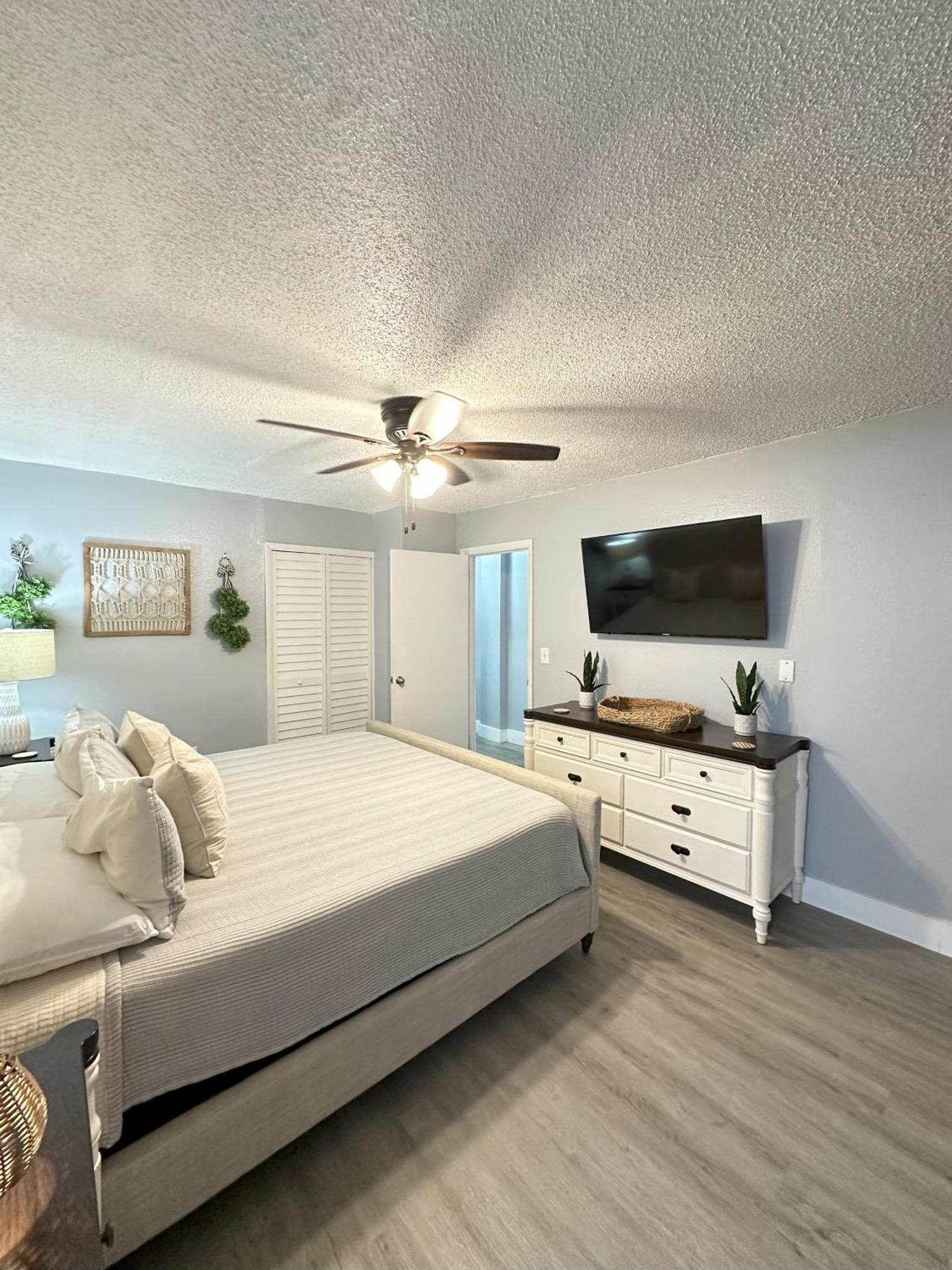 Seabliss, Oceanfront 1St Floor Cozy Condo Daytona Beach Room photo